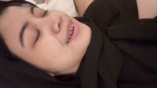 Bokepindoh.com jilbab hitam uting tindik desah